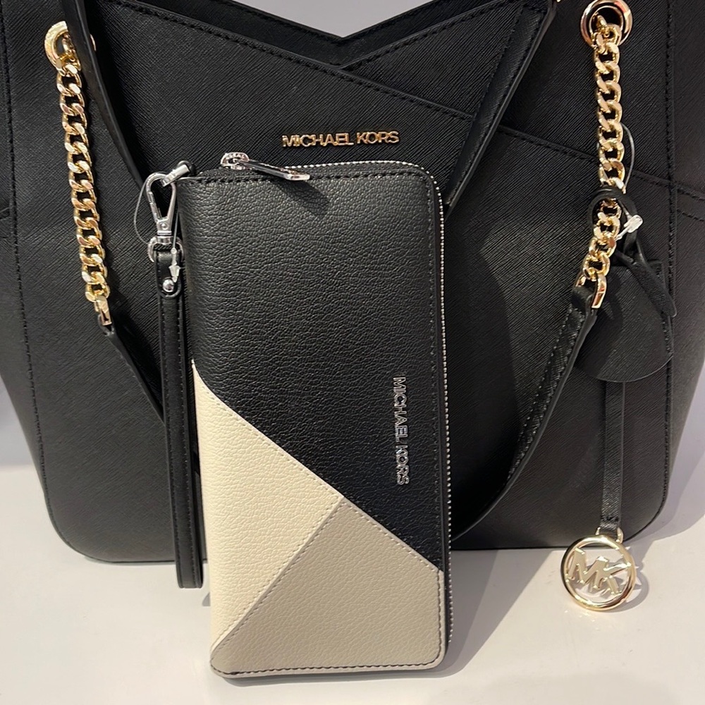 MICHAEL KORS LARGE TRAVEL CONTINENTAL WRISTLET WALLET PHONEHOLDER Black Multi - Picture 16 of 16